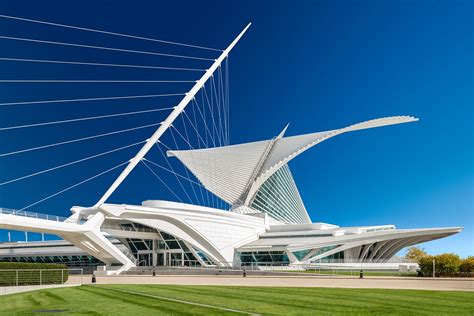 calatrava milwaukee art museum.